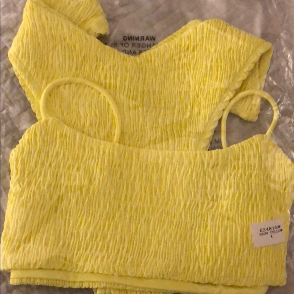 Neon Yellow Square 2 piece bikini set - Picture 7 of 8